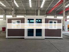 40 फीट विस्तार योग्य कंटेनर घर जिसमें 72 वर्ग मीटर लिविंग स्पेस, फोल्डिंग साइज 11800 × 6220 × 2480 मिमी और स्टील की छत है