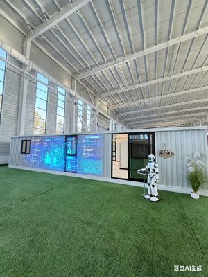 आंतरिक आयाम L11540 * W6060 * H2240 मिमी, 18 मोटी अग्निरोधक सीमेंट फाइबर फर्श और बुल 30 * 30 फ्लैट लैंप के साथ 40 फीट विस्तार योग्य कंटेनर होम